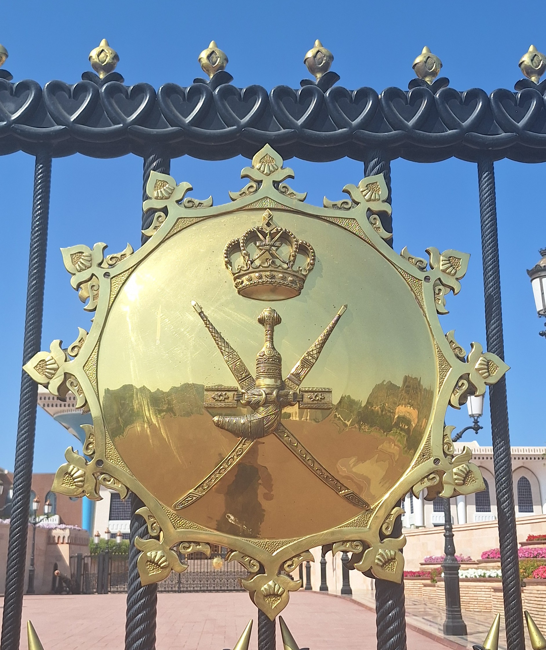 Tutorial: How to take the bus from Dubai to Muscat